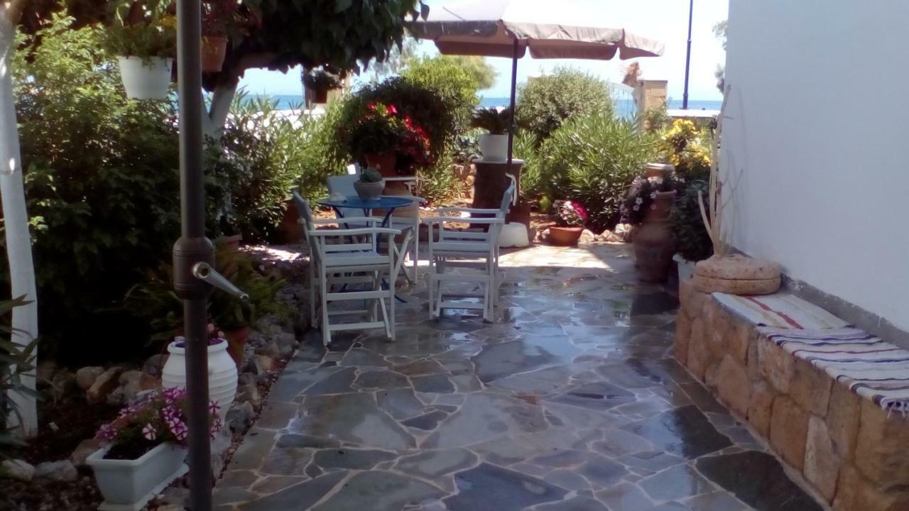 Studios Antoniou Skala  Luaran gambar